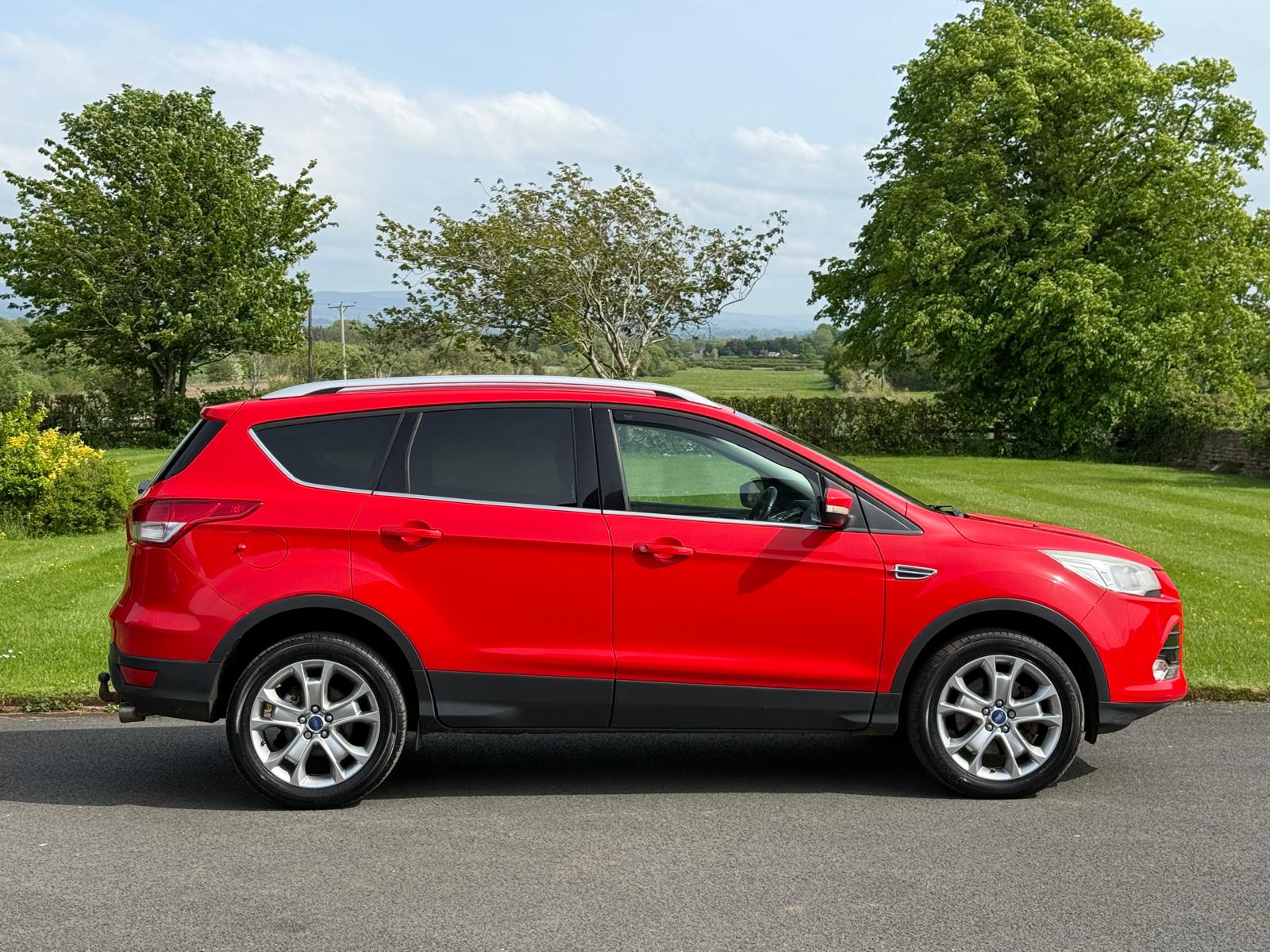 
								Ford Kuga 2.0 TDCi Titanium 4×4 full									