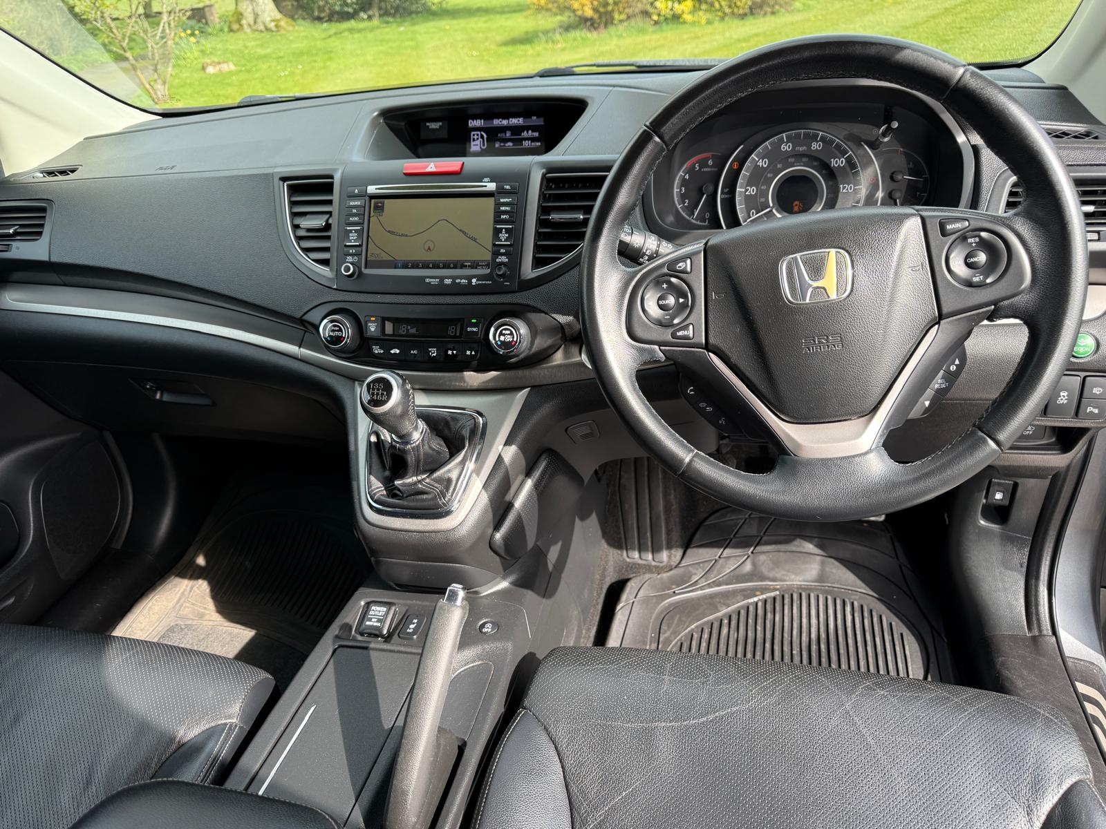 
								Honda CR-V 2.2i DTEC EX full									