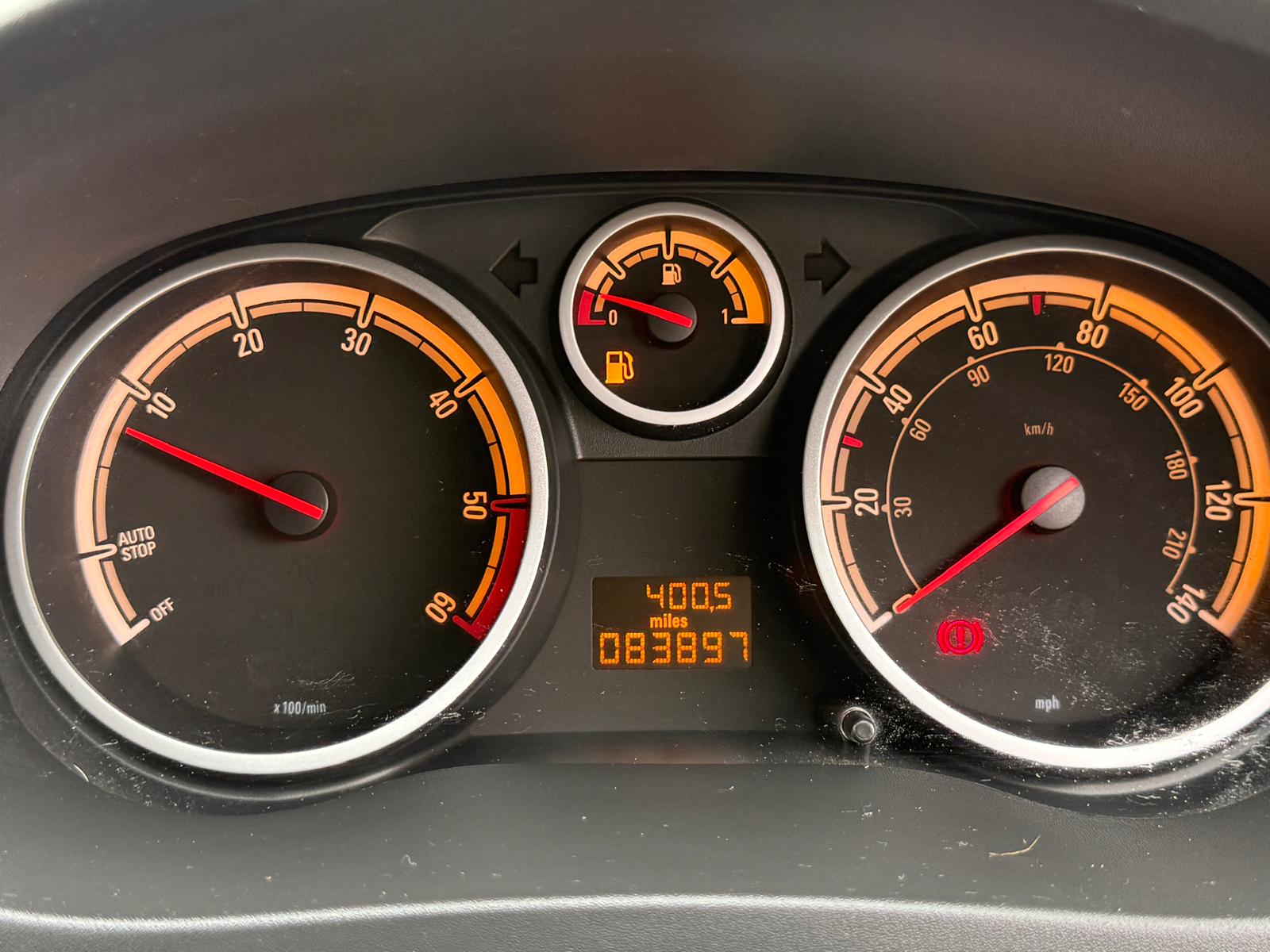 
								Vauxhall Corsa 1.3 CDTi Executive full									