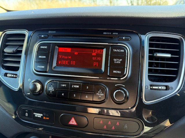 
								Kia Carens Estate 7 Seats 1.6 GDi 2 full									