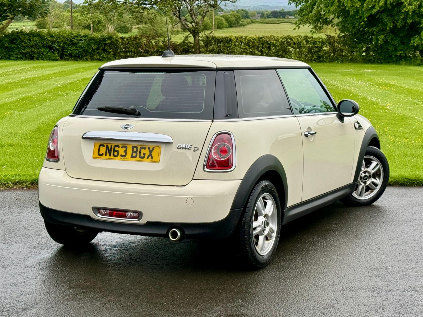 
								Mini One 1.6D full									