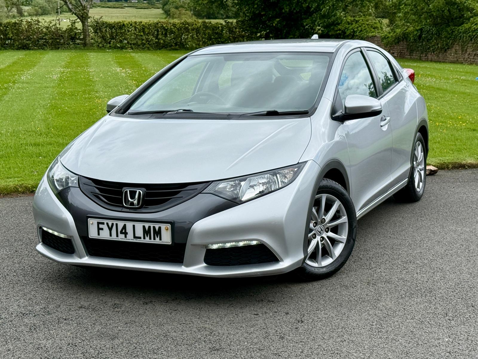 
								Honda Civic SE 1.4i-Vtec 5dr full									