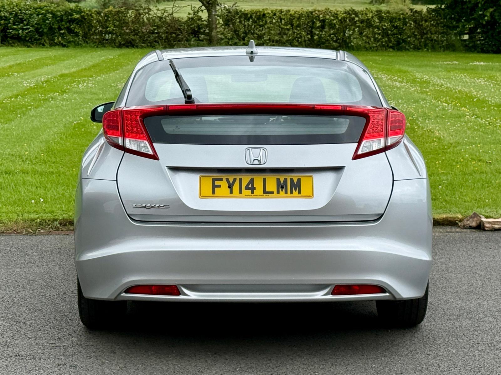 
								Honda Civic SE 1.4i-Vtec 5dr full									