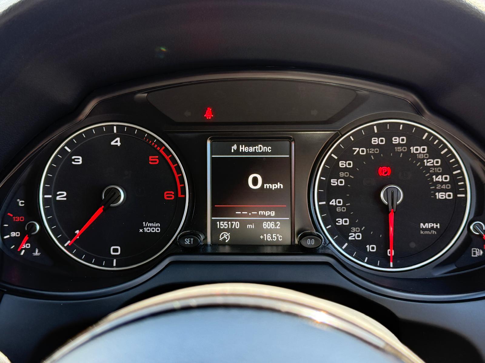 
								Audi Q5 S-Line + Quattro 2.0 TDi full									