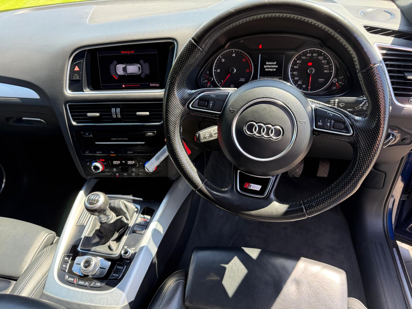 
								Audi Q5 S-Line + Quattro 2.0 TDi full									