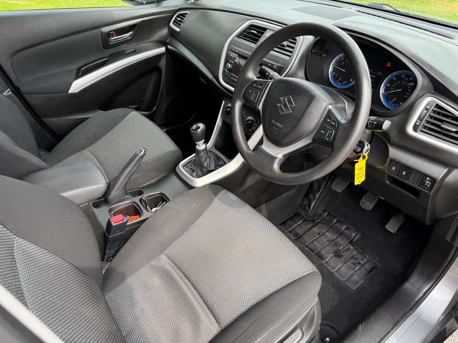 
								Suzuki S-Cross Sx4 SZ3 1.6 Diesel full									