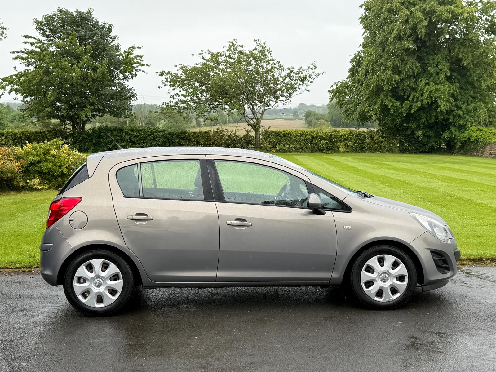 
								Vauxhall Corsa 1.3 CDTi Executive full									