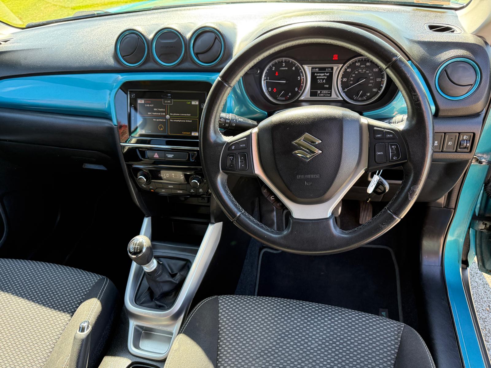 
								Suzuki Vitara 1.6 DDIS SZ-T full									