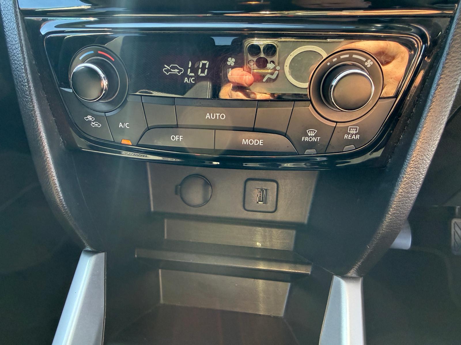 
								Suzuki Vitara 1.6 DDIS SZ-T full									