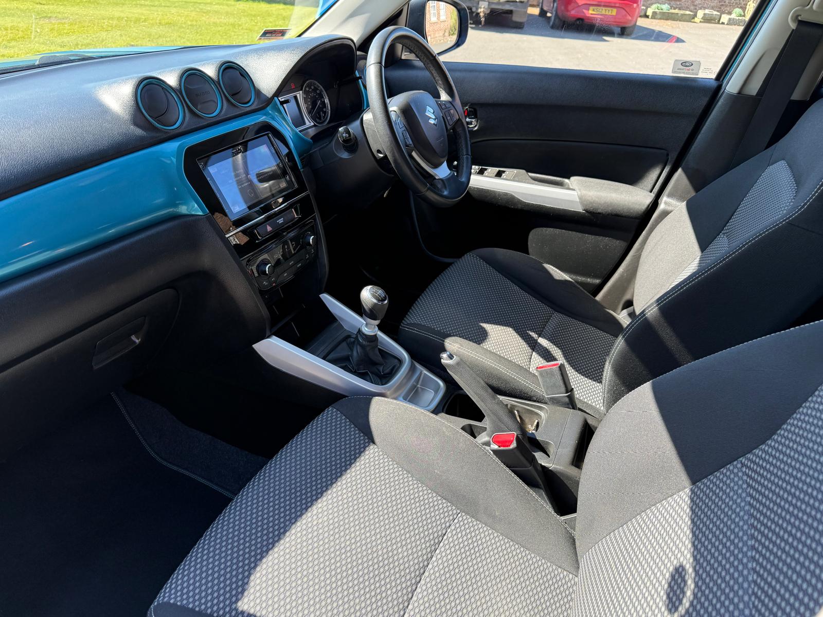 
								Suzuki Vitara 1.6 DDIS SZ-T full									