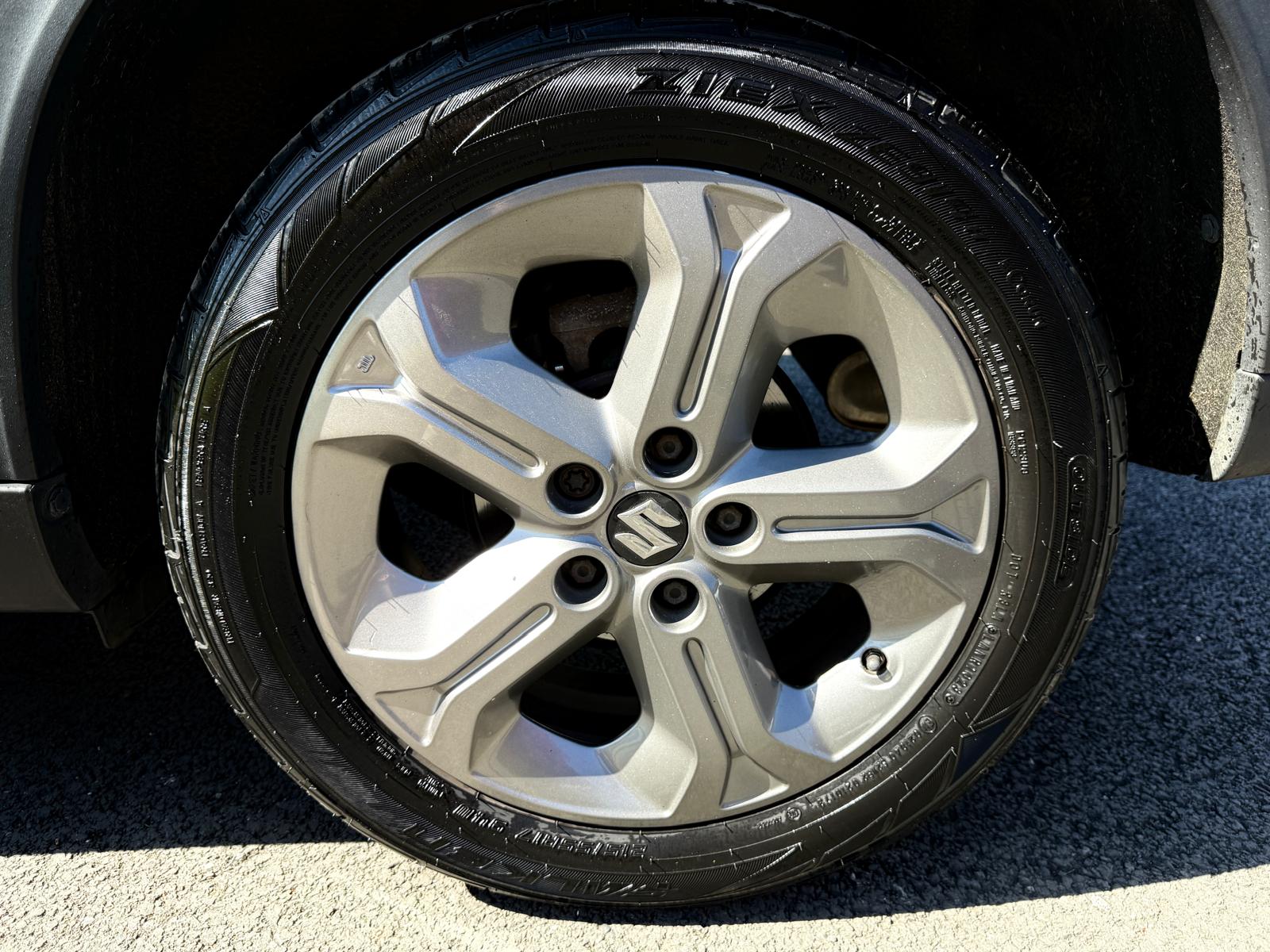 
								Suzuki Vitara 1.6 DDIS SZ-T full									