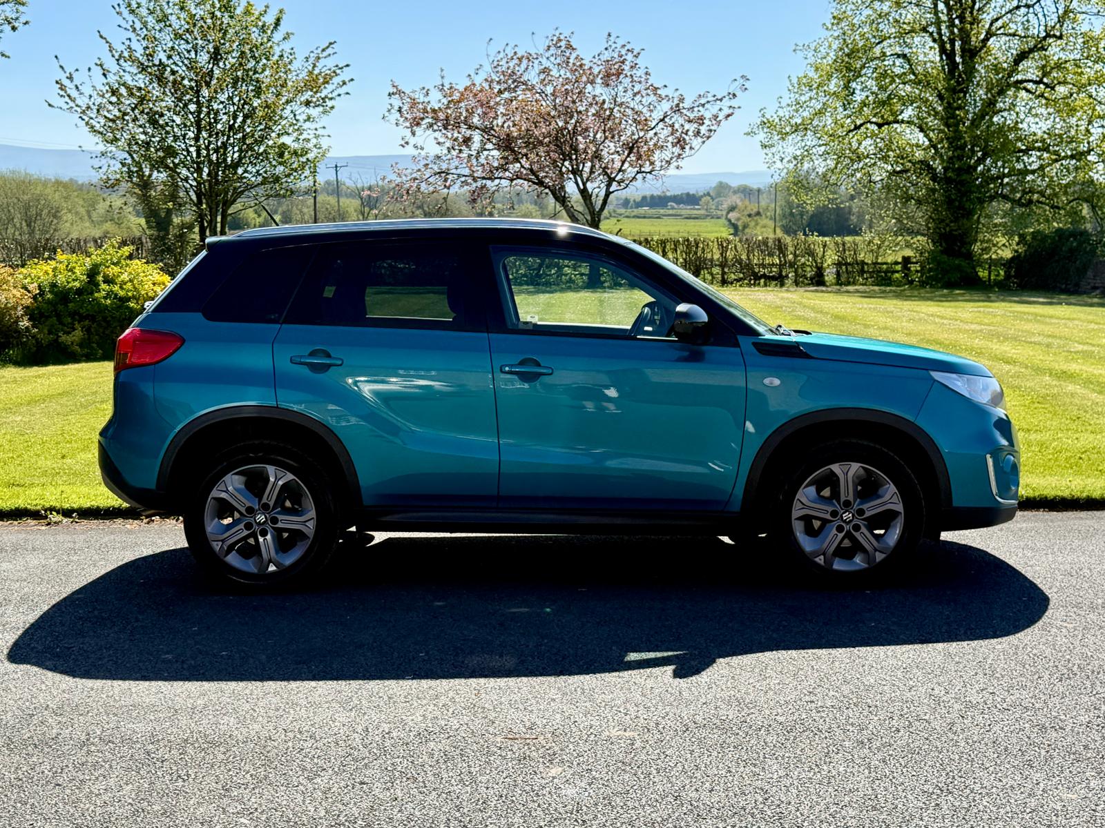 
								Suzuki Vitara 1.6 DDIS SZ-T full									