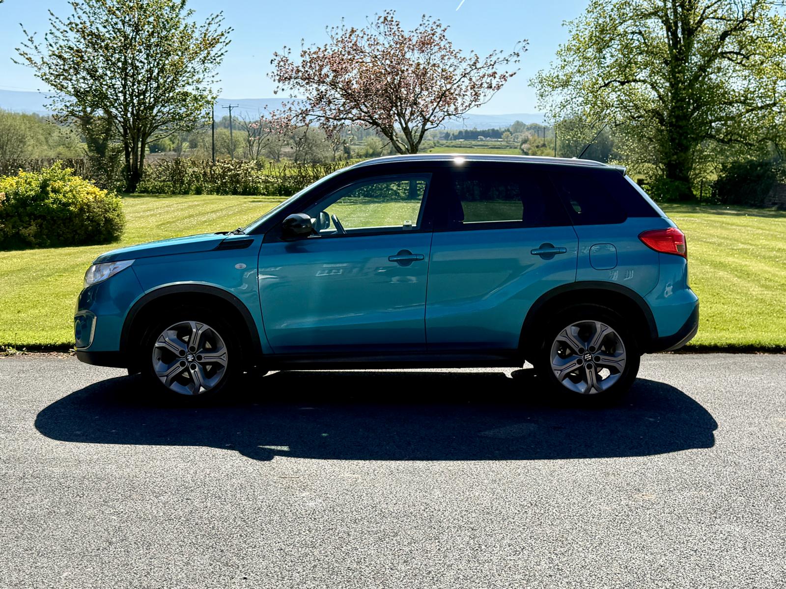 
								Suzuki Vitara 1.6 DDIS SZ-T full									