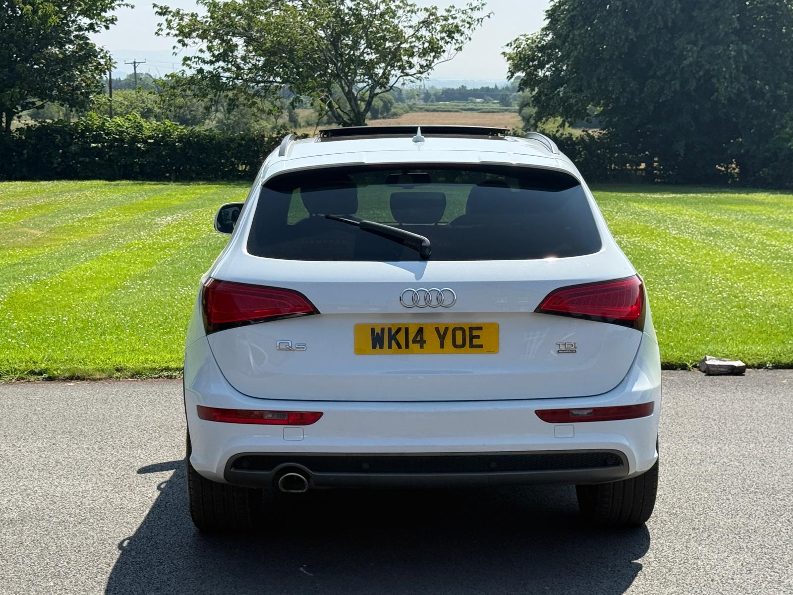
								Audi Q5 S-Line Plus Quattro Auto 2.0TDi 177BHP full									