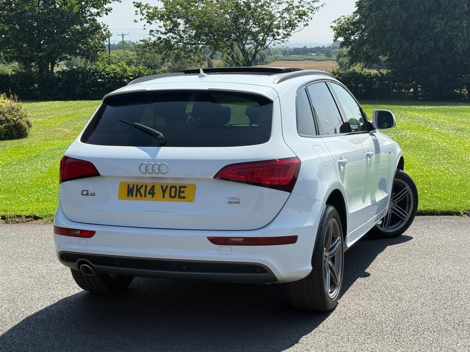 
								Audi Q5 S-Line Plus Quattro Auto 2.0TDi 177BHP full									