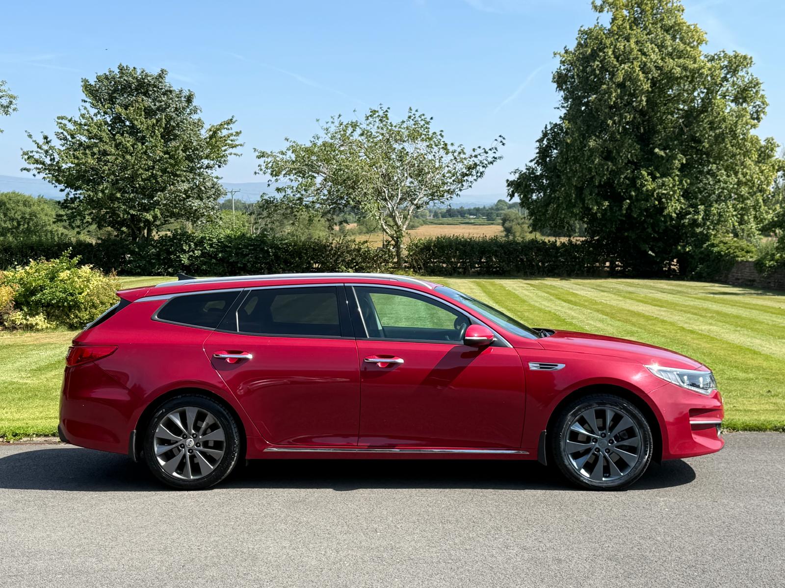 
								Kia Optima 3 Estate 1.7 CRDi Diesel full									
