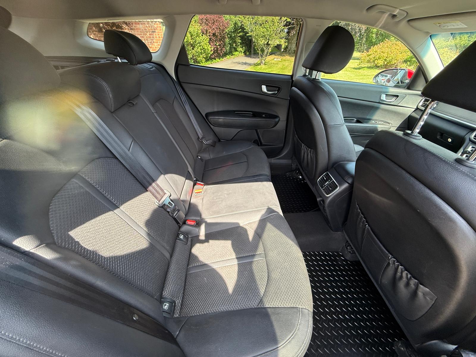 
								Kia Optima 3 Estate 1.7 CRDi Diesel full									
