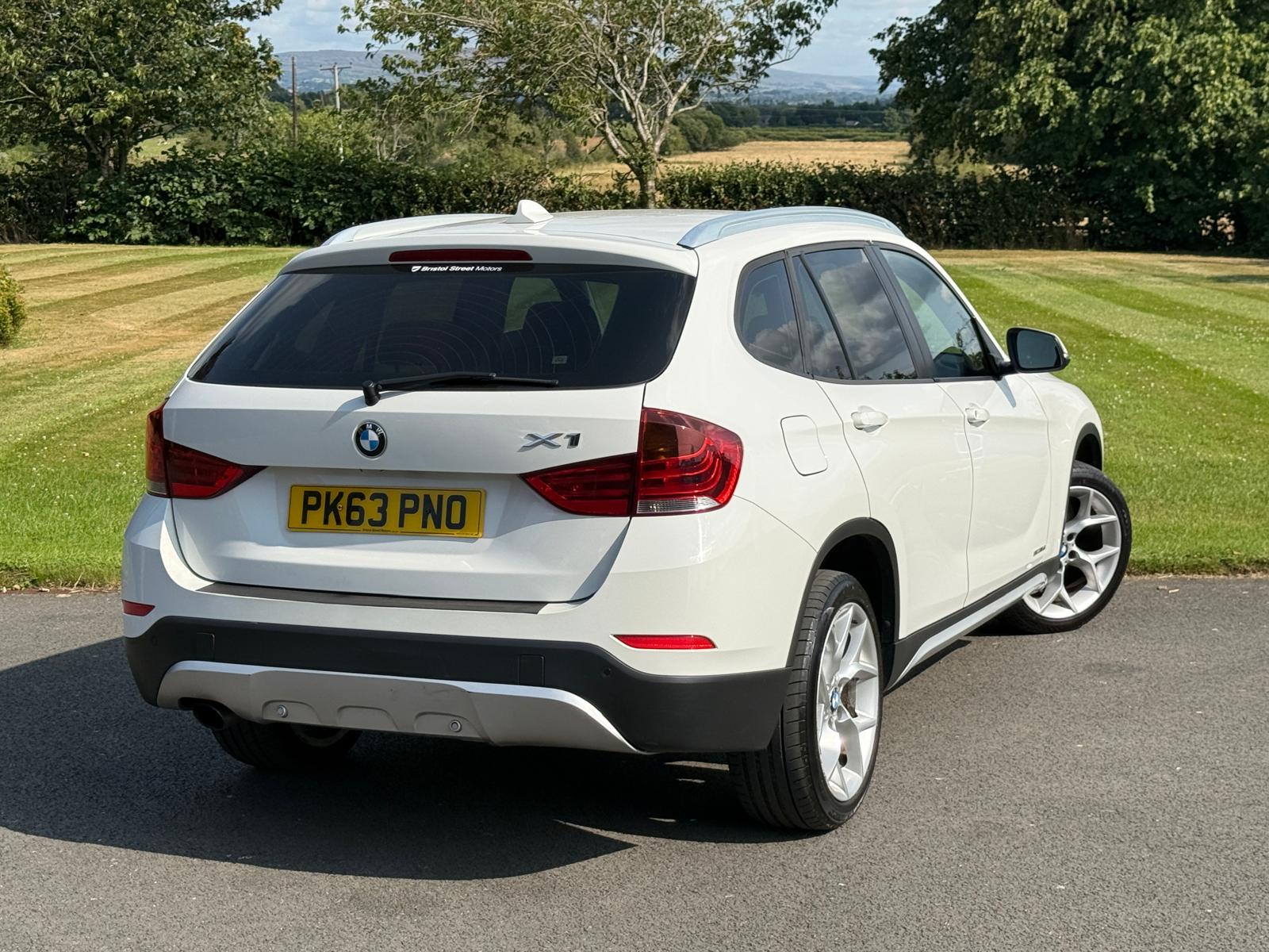 
								BMW X1 sDrive 16D xline full									