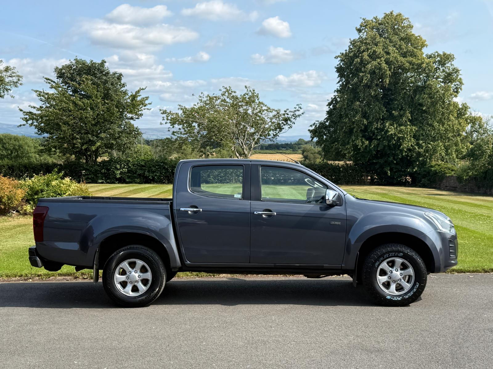 
								Isuzu D-Max 1.9 TD Eiger Double Cab full									