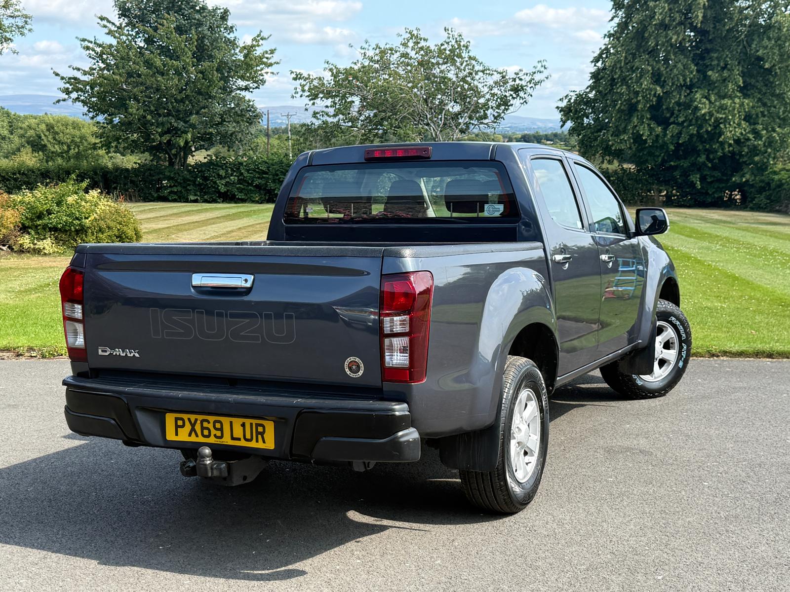 
								Isuzu D-Max 1.9 TD Eiger Double Cab full									