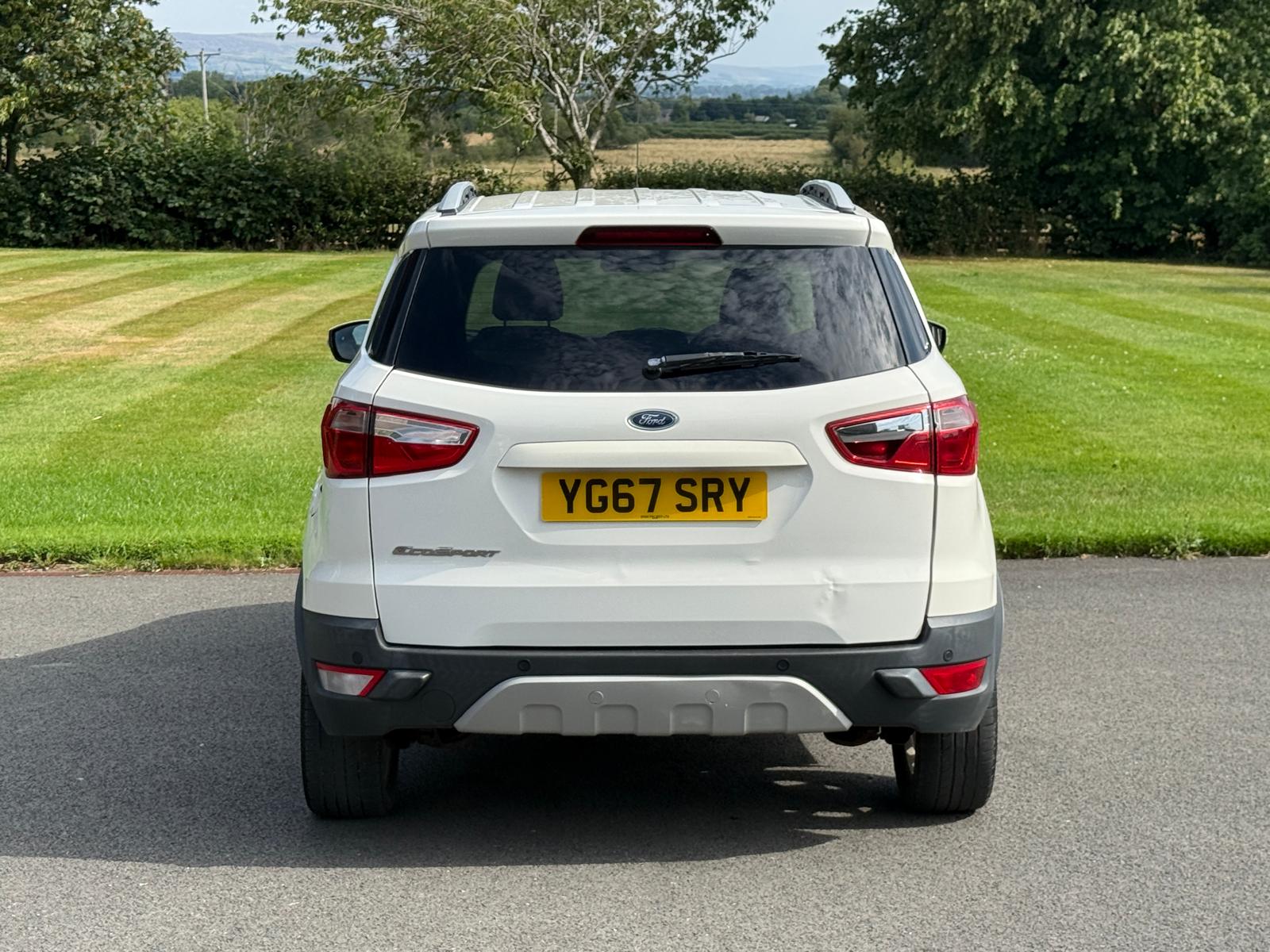 
								2017 Ford EcoSport 1.5 TDCi Titanium full									