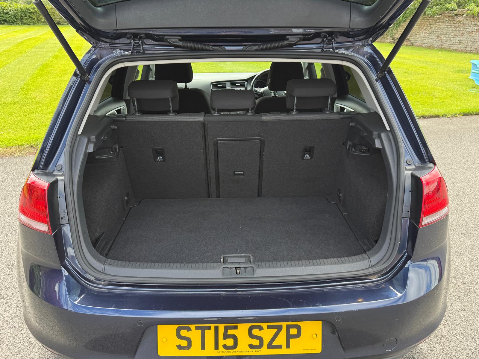 
								2015 Volkswagen Golf 2.0TDi Match 5dr DSG (auto) full									