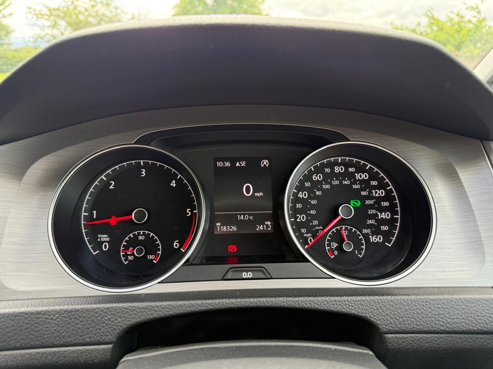 
								2015 Volkswagen Golf 2.0TDi Match 5dr DSG (auto) full									