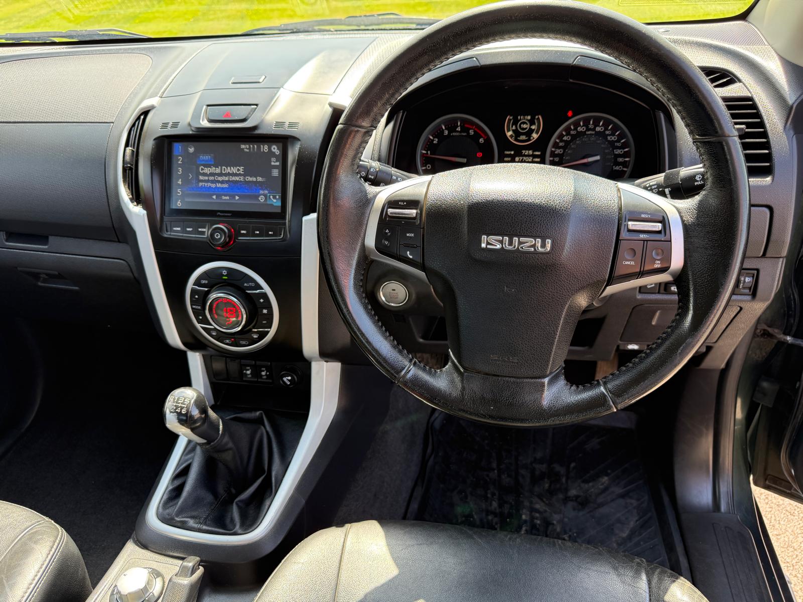 
								2017 Isuzu D-Max Utah 1.9TD £11,995 Plus VAT Pickup full									