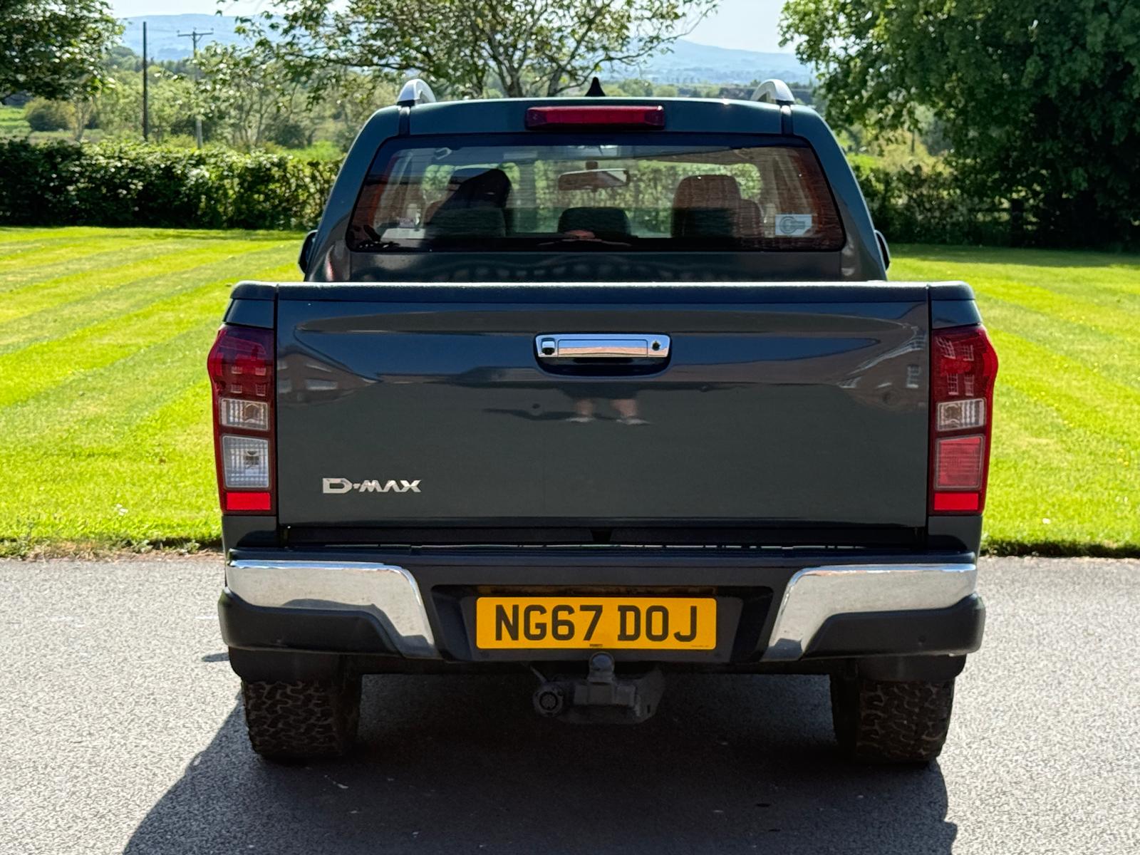 
								2017 Isuzu D-Max Utah 1.9TD £11,995 Plus VAT Pickup full									