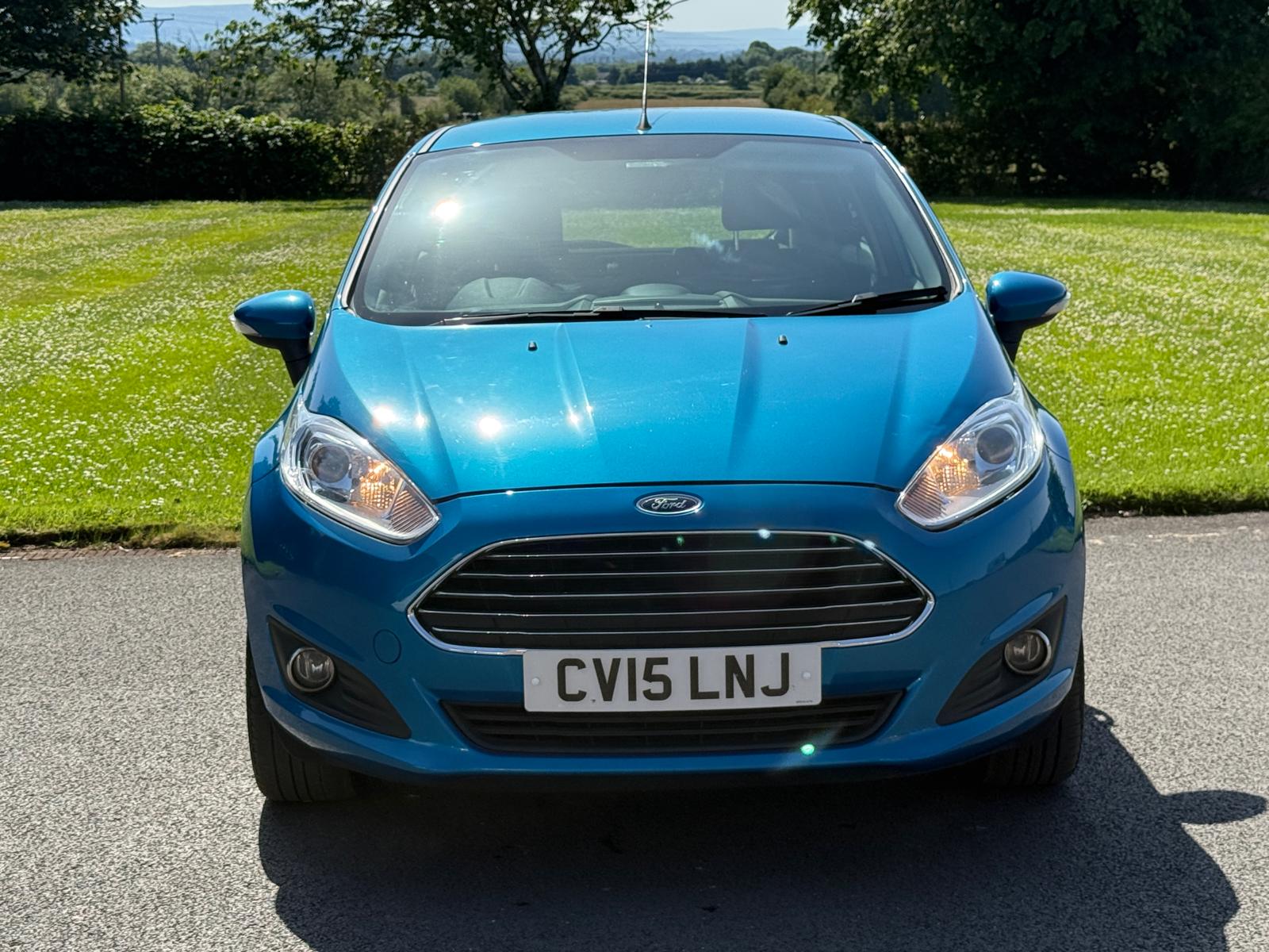 
								2015 Ford Fiesta 1.25 Zetec Hatchback full									