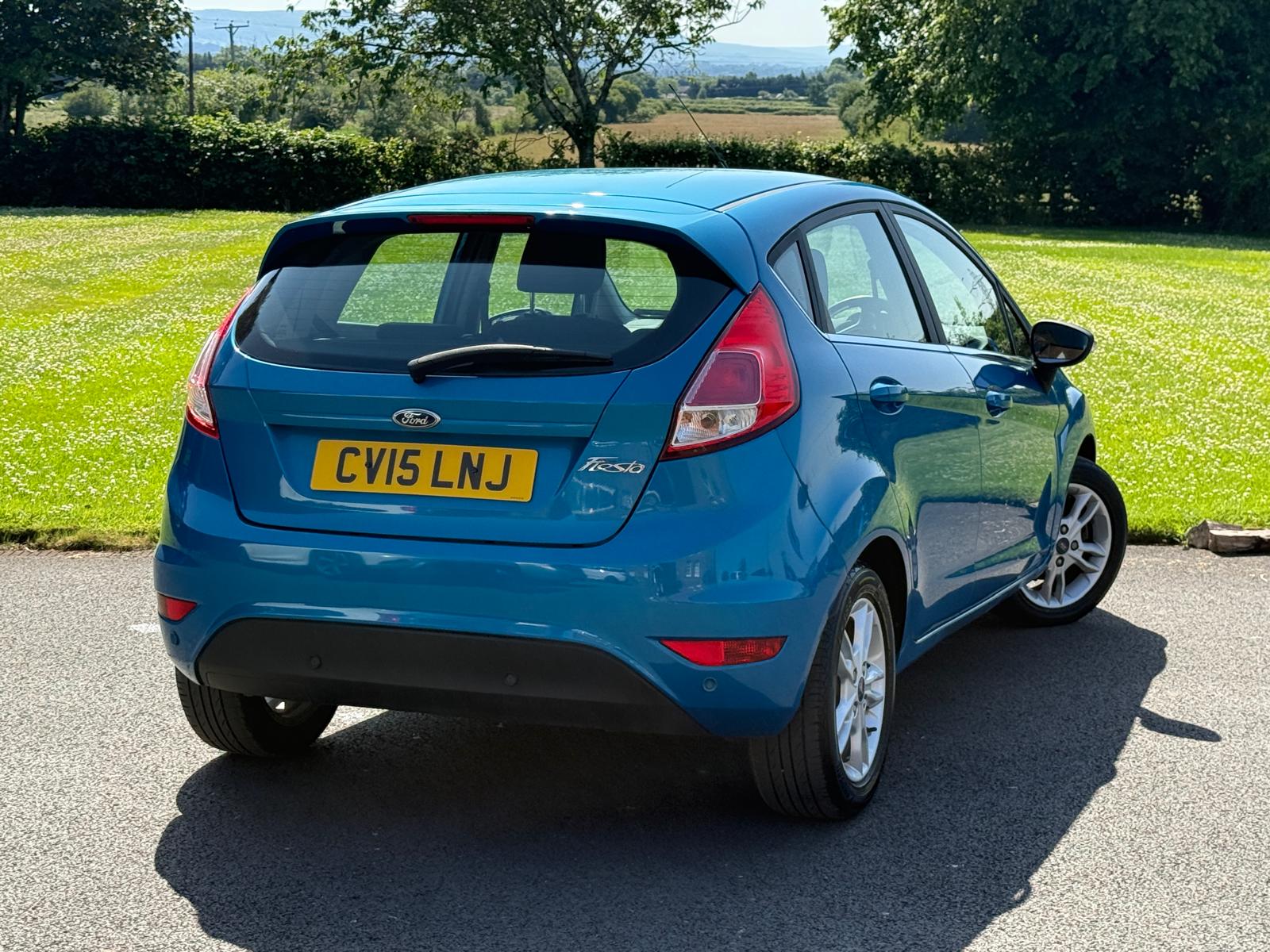 
								2015 Ford Fiesta 1.25 Zetec Hatchback full									