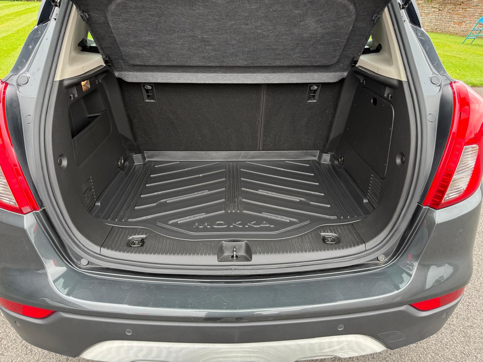 
								2017 Vauxhall Mokka X Active Hatchback full									