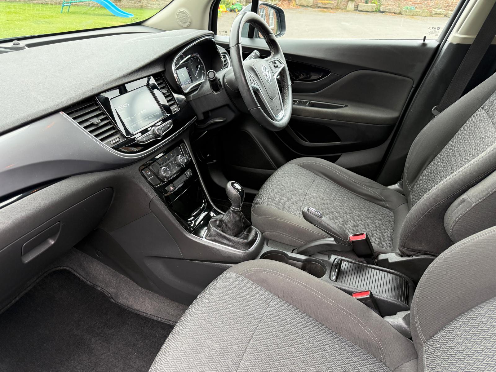 
								2017 Vauxhall Mokka X Active Hatchback full									