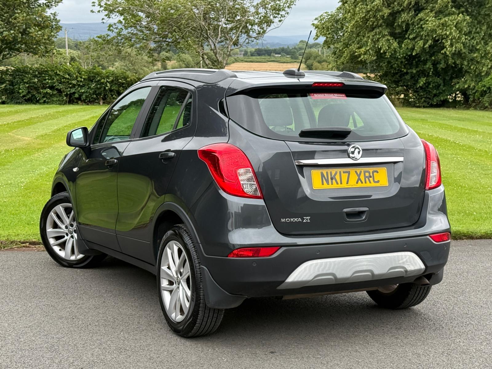 
								2017 Vauxhall Mokka X Active Hatchback full									