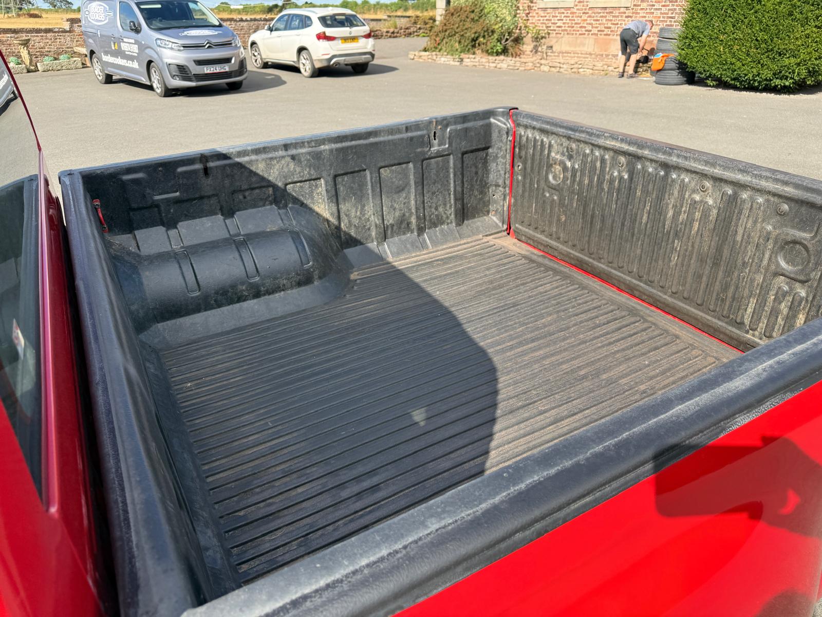
								ISUZU D-MAX 2016 /65 FURY 2.5 full									
