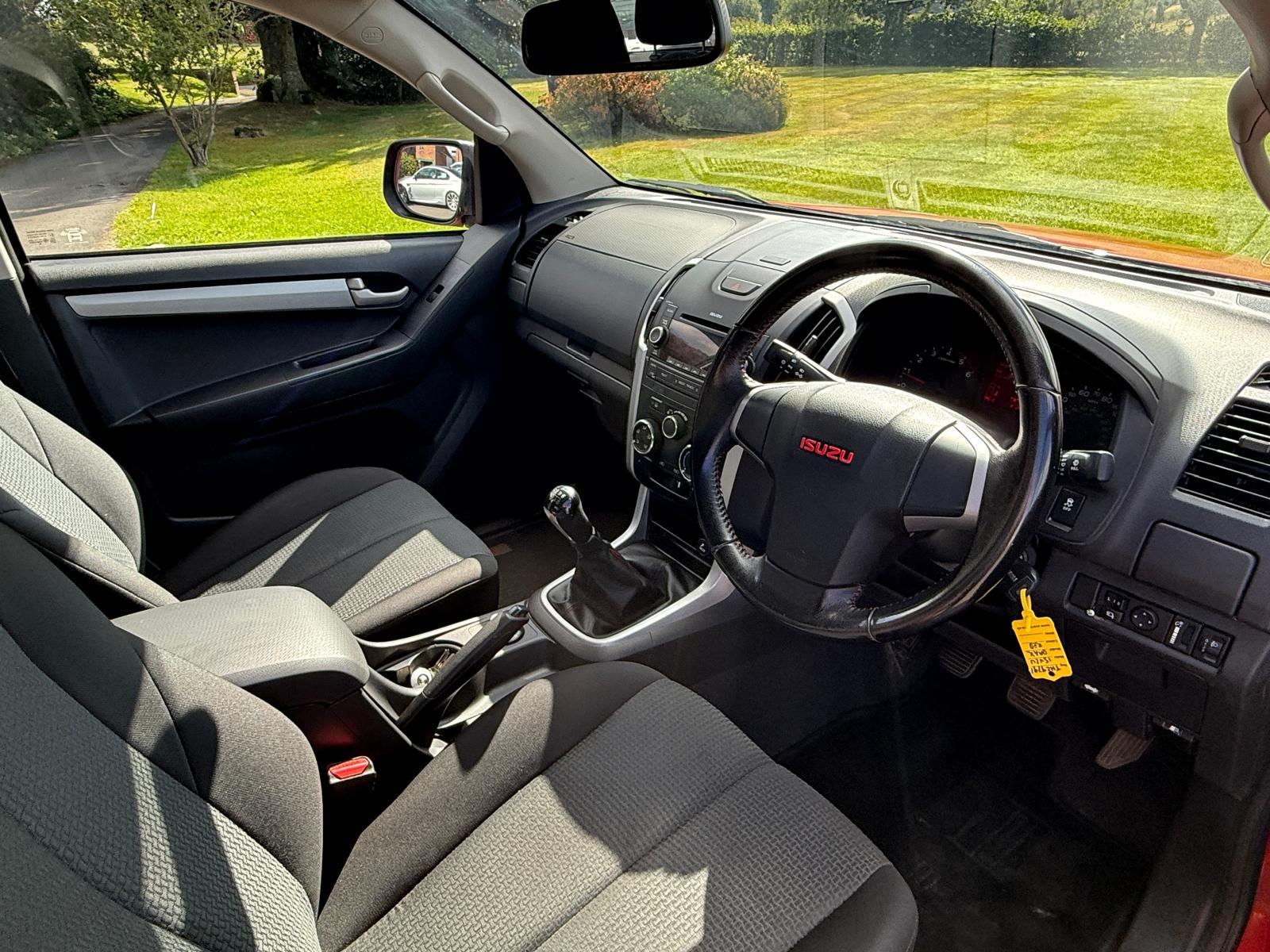
								ISUZU D-MAX 2016 /65 FURY 2.5 full									