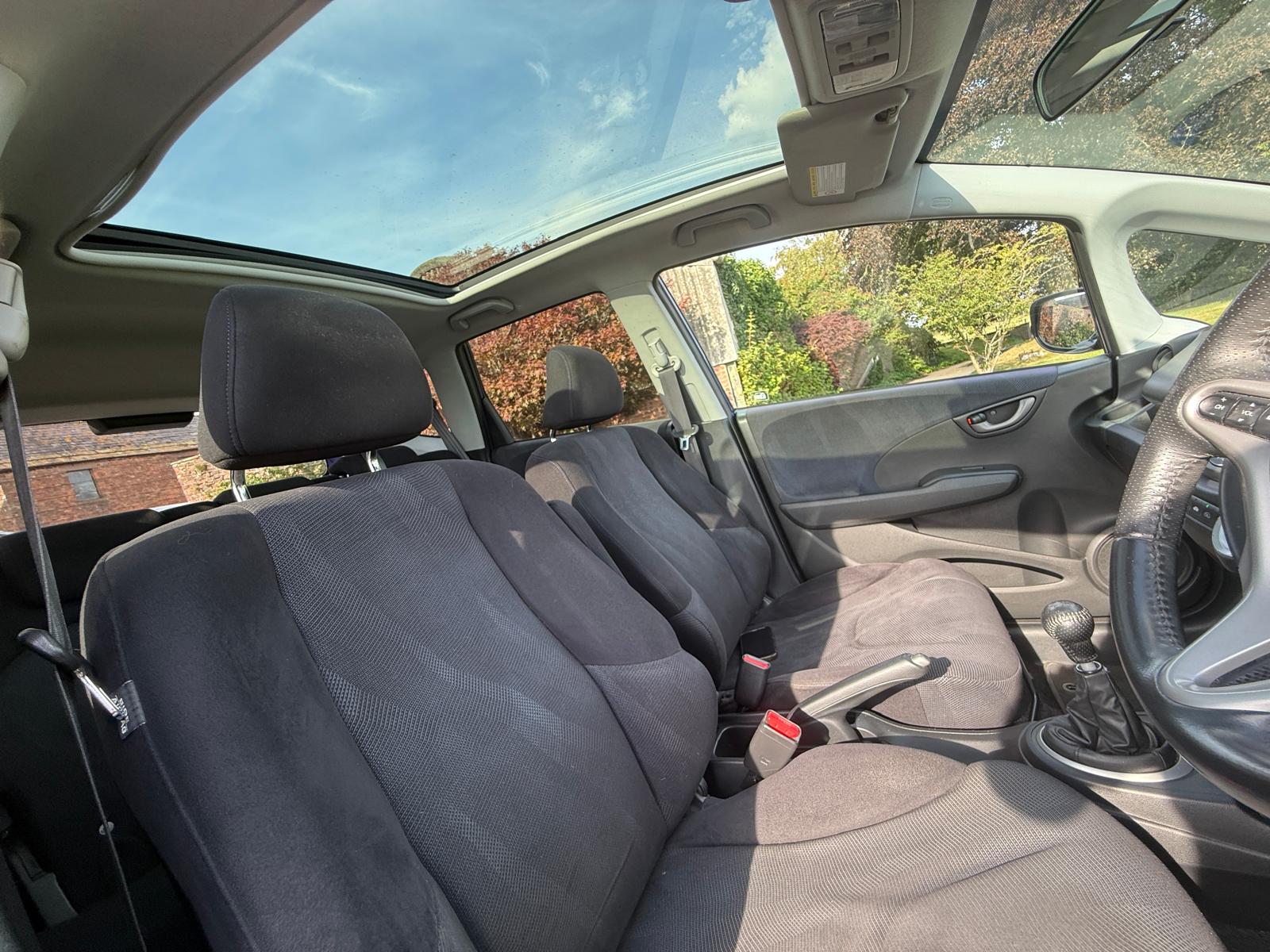 
								Honda Jazz EX 1.4 full									