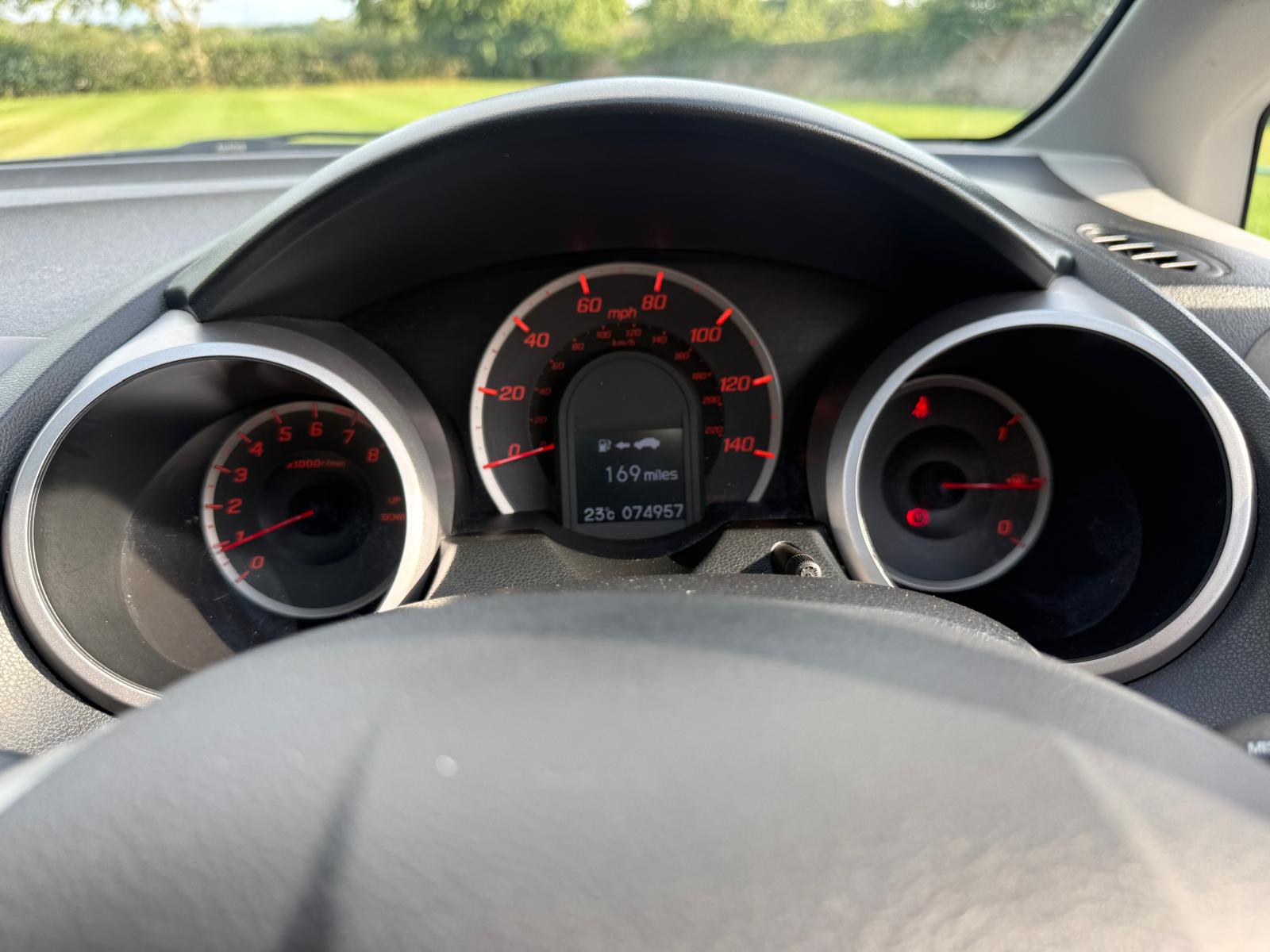 
								Honda Jazz EX 1.4 full									