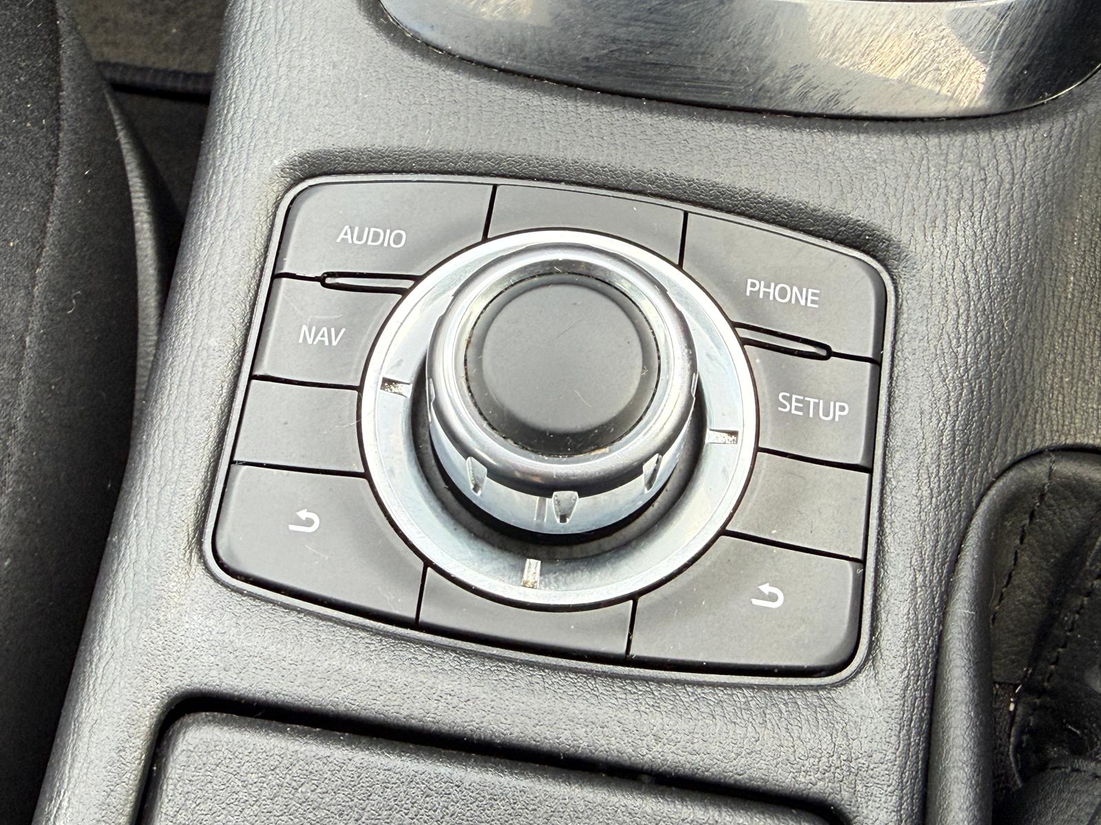 
								2014 Mazda 6 SE-L NAV 2.0i full									
