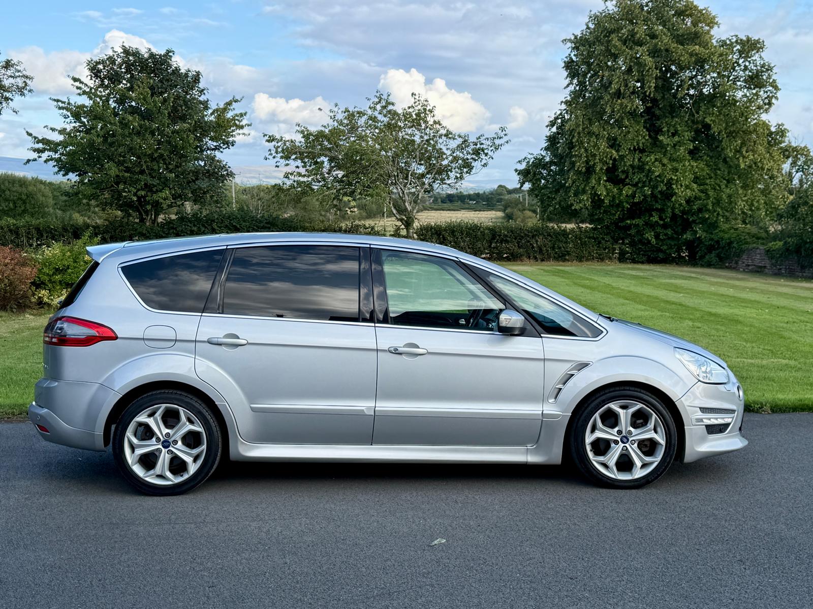 
								2014 Ford S-Max 2.0 TDCi Titanium X Sport Automatic 7 Seater 163 BHP MPV full									