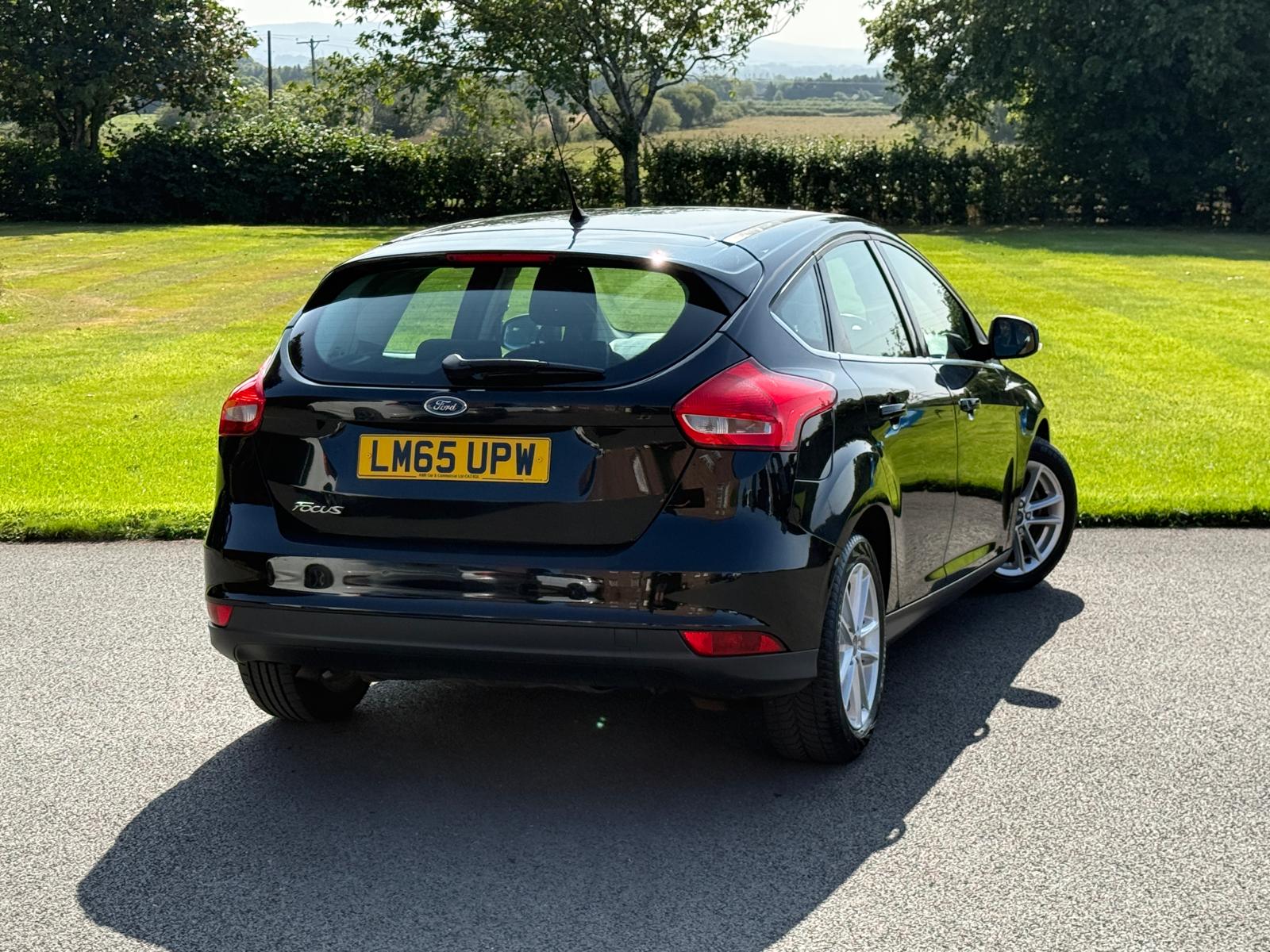 
								Ford Focus 1.5 TDCi Zetec 5dr full									