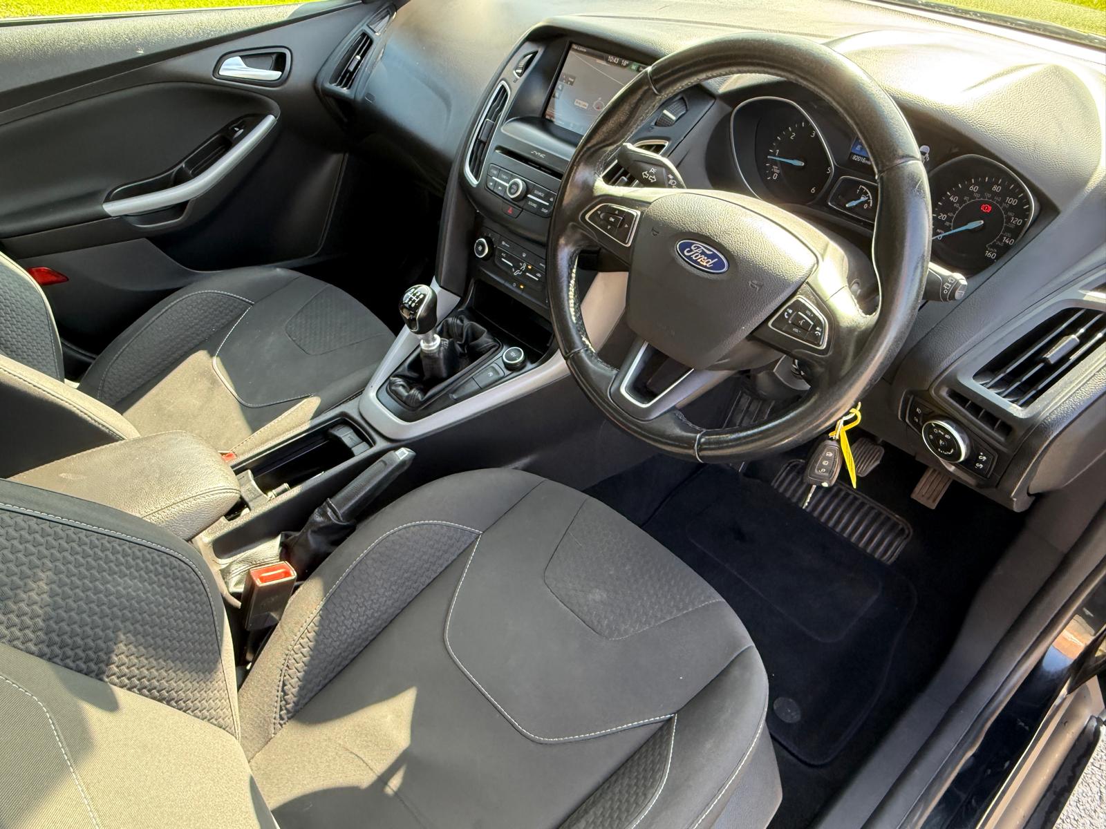 
								Ford Focus 1.5 TDCi Zetec 5dr full									
