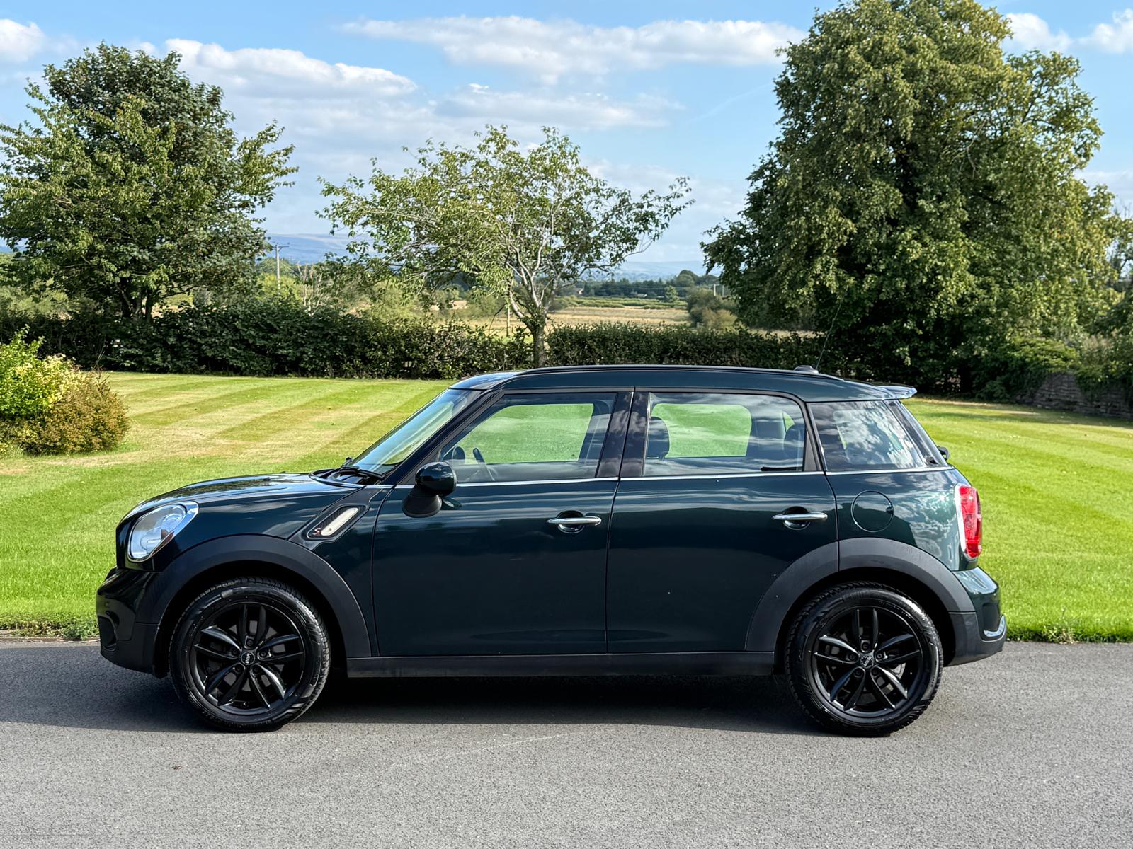 
								Mini Countryman Cooper SD full									
