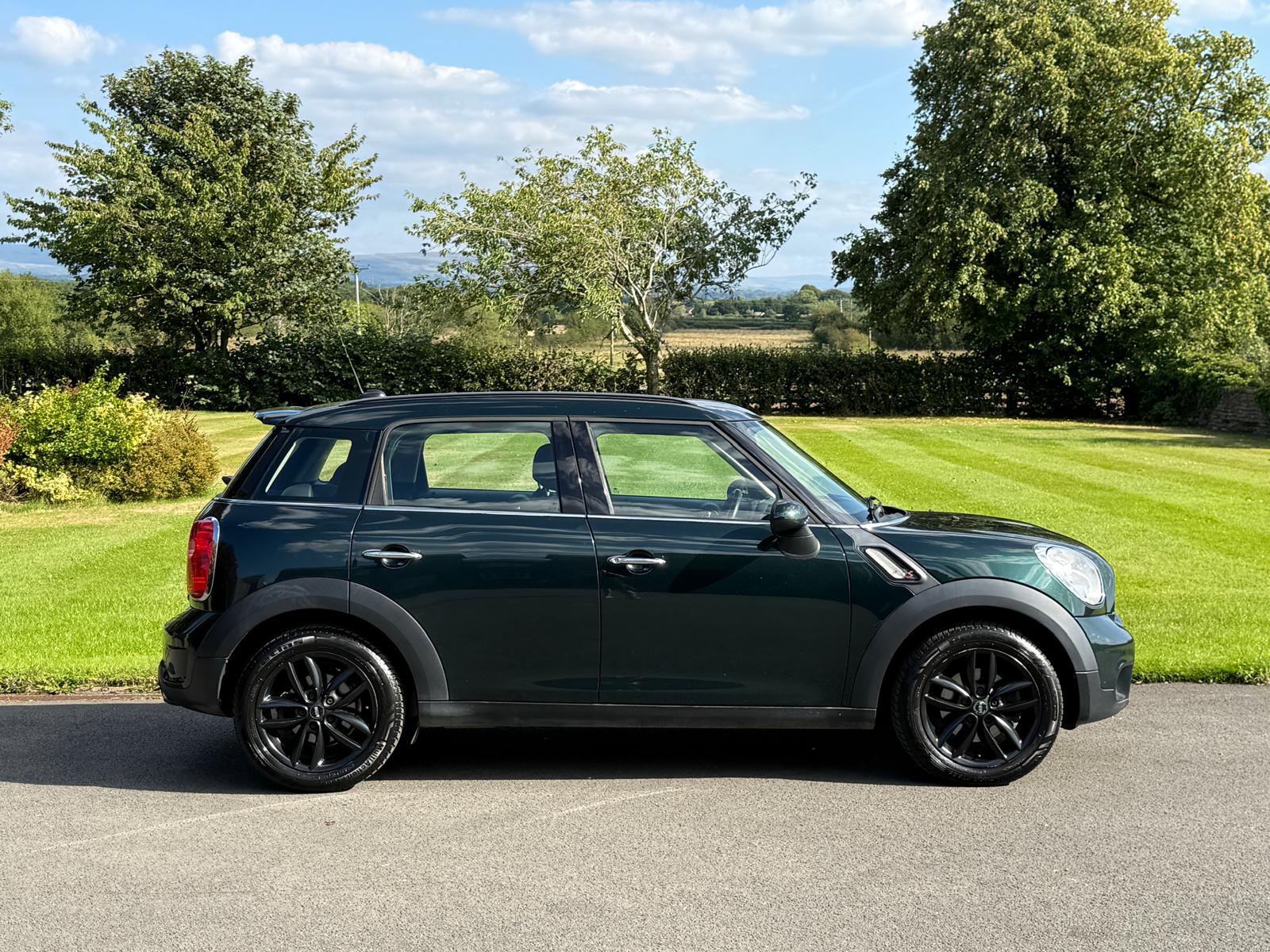 
								Mini Countryman Cooper SD full									