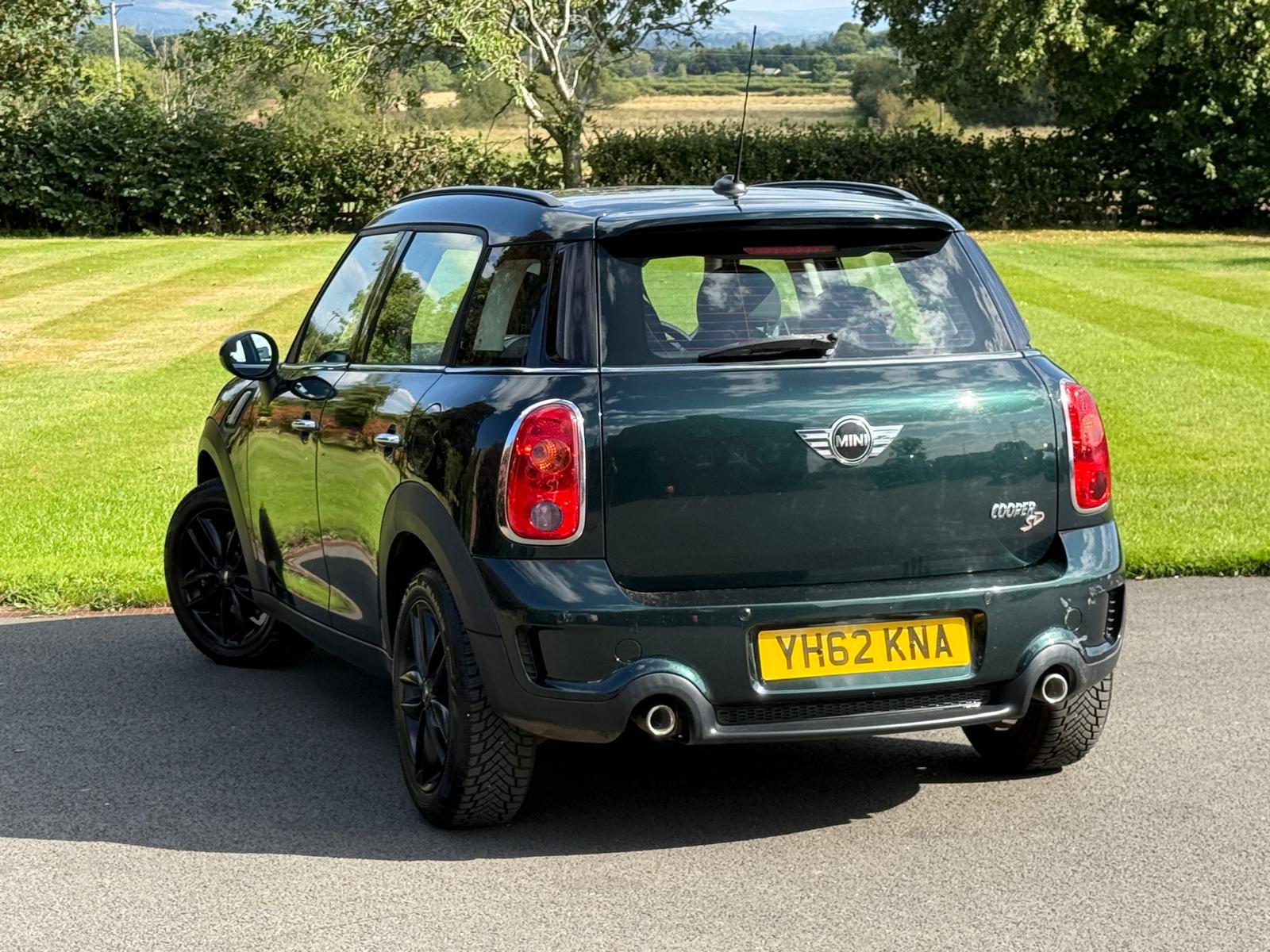 
								Mini Countryman Cooper SD full									