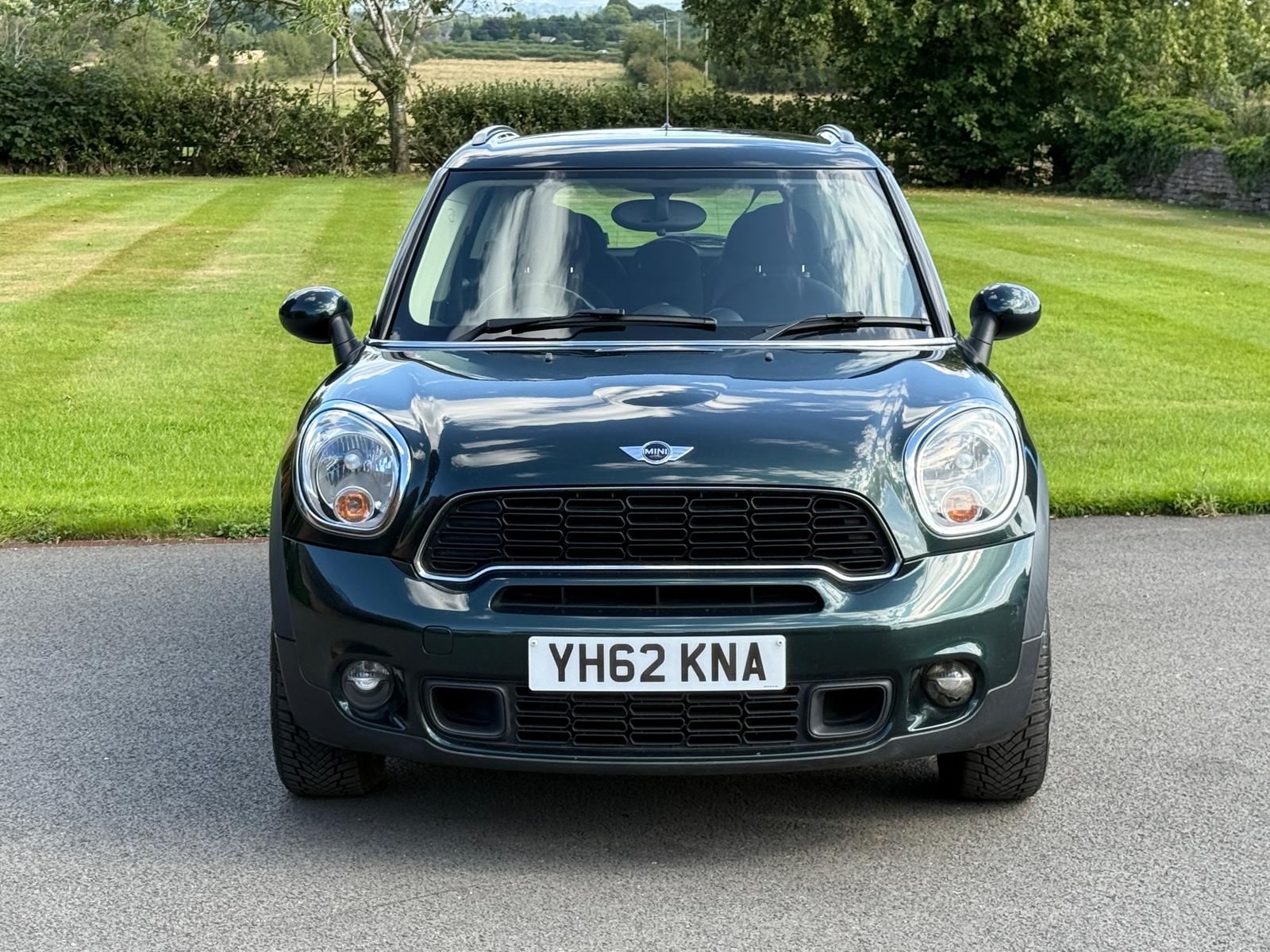 
								Mini Countryman Cooper SD full									
