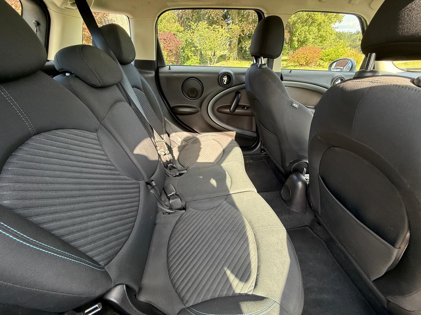 
								Mini Countryman Cooper SD full									