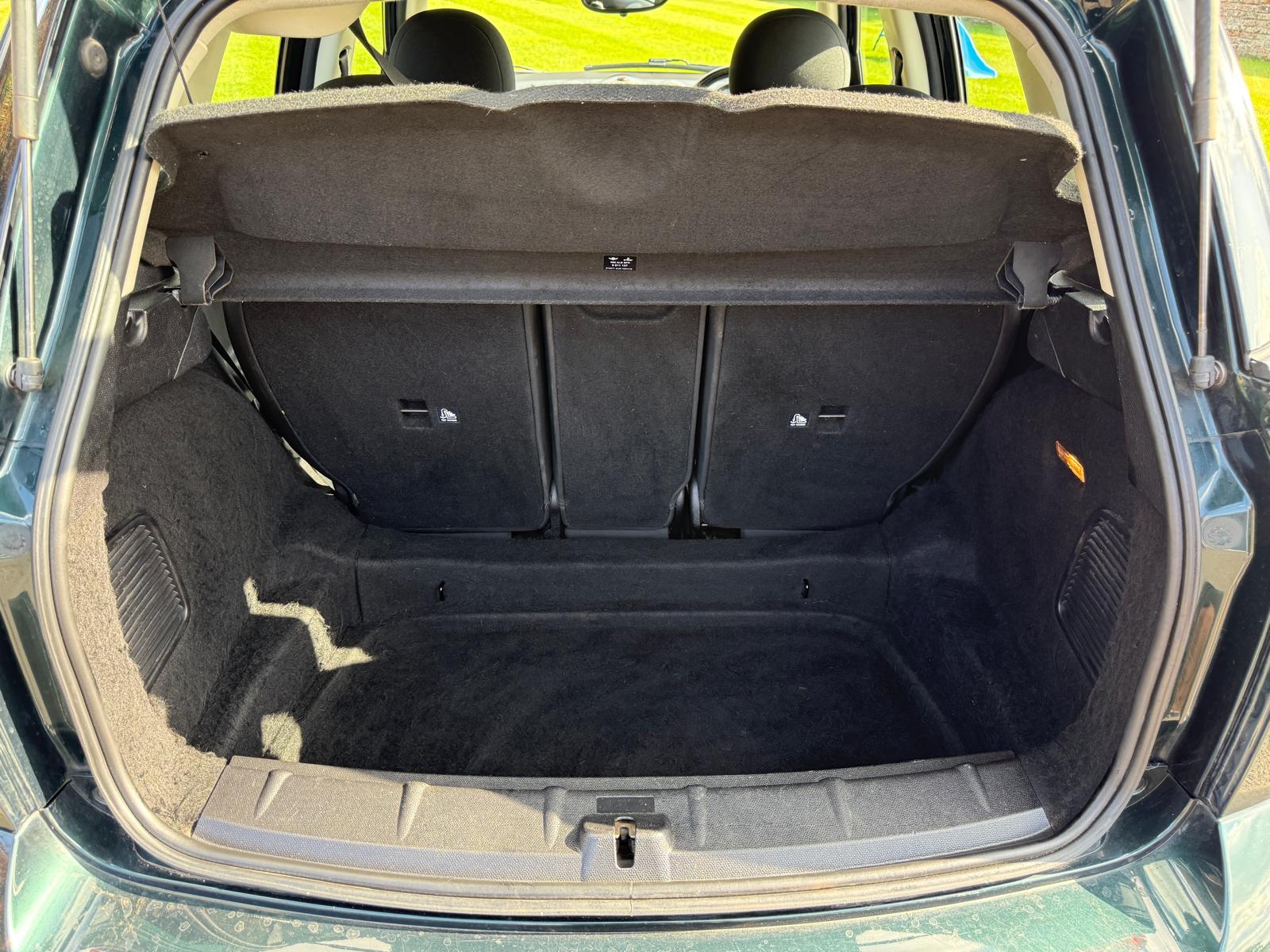 
								Mini Countryman Cooper SD full									