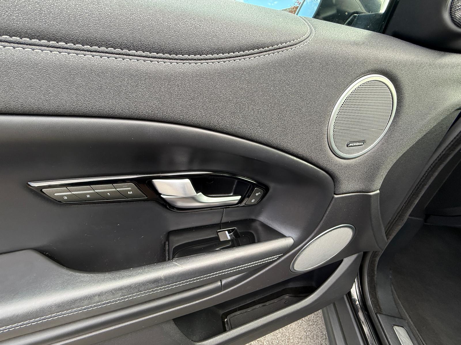 
								Land Rover Evoque HSE Dynamic full									