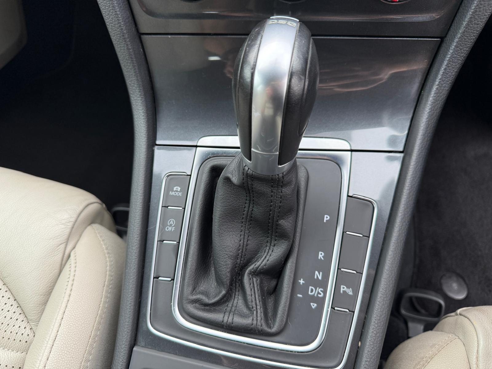 
								Volkswagen Golf 1.4 TSI SE Navigation Automatic Estate full									